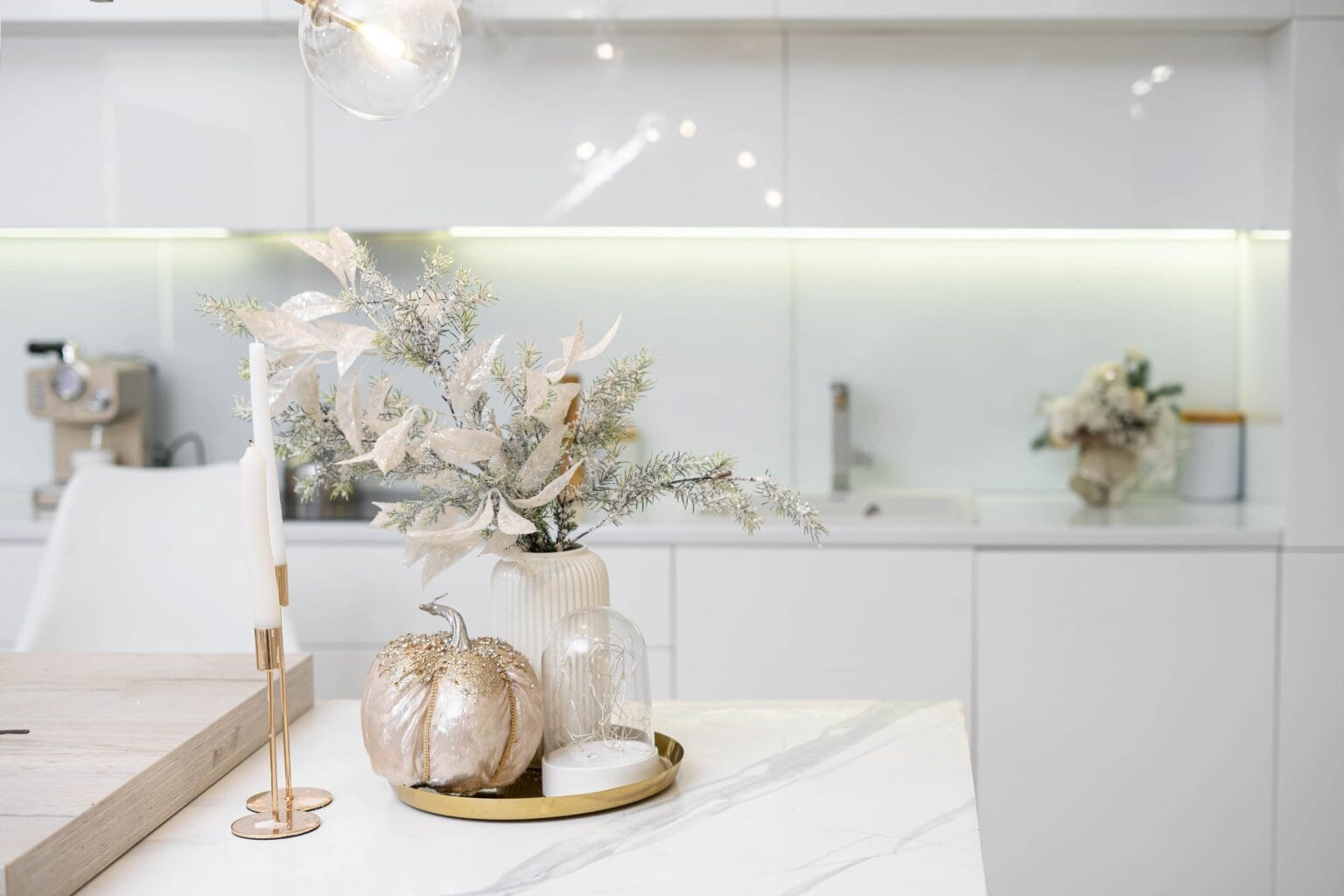 Redo Your Kitchen: Choosing the Right Cabinets and Countertops