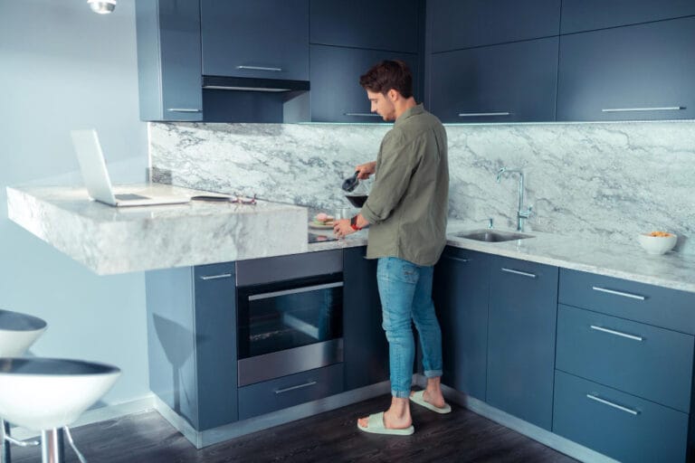 custom kitchen pantry specialist